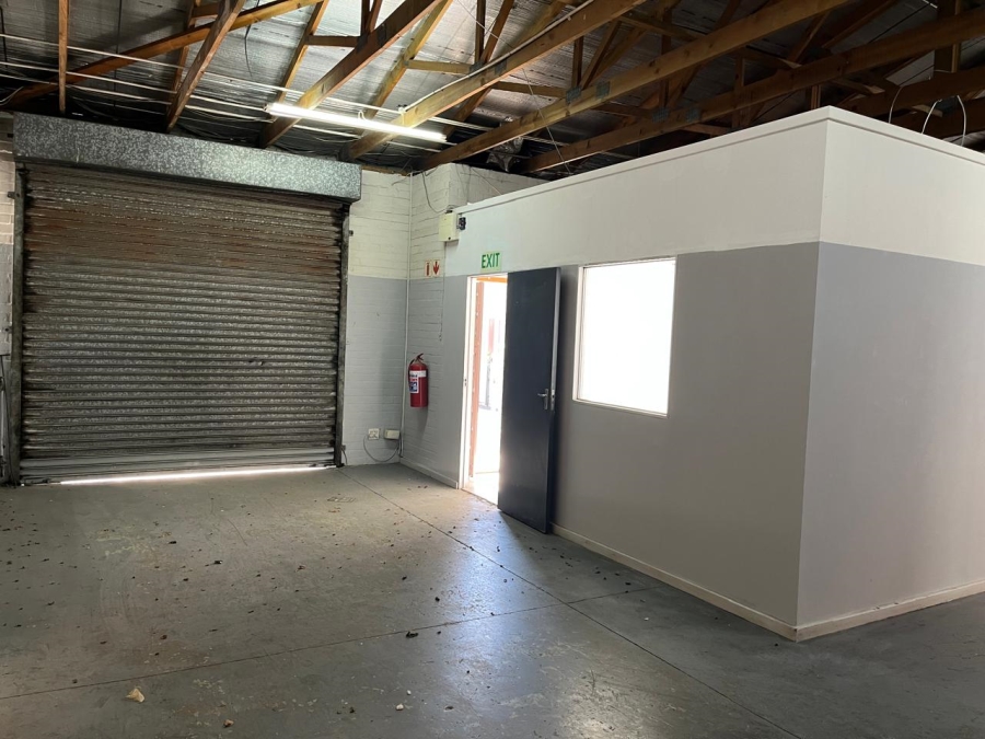 To Let commercial Property for Rent in Paarden Eiland Western Cape